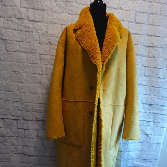 Scotch & Soda Ladies long reversible teddy jacket in yellow - Picture 2 of 16